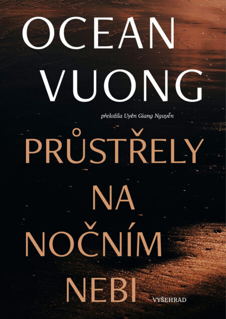 Průstřely na nočním nebi