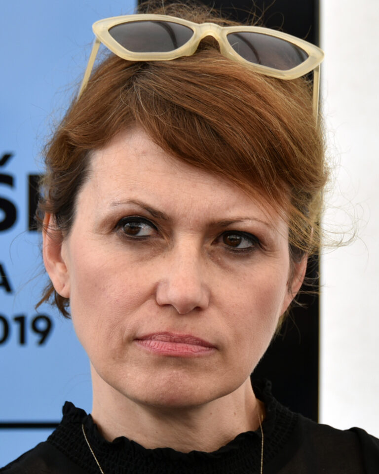 Bianca Bellová, česká spisovateľka