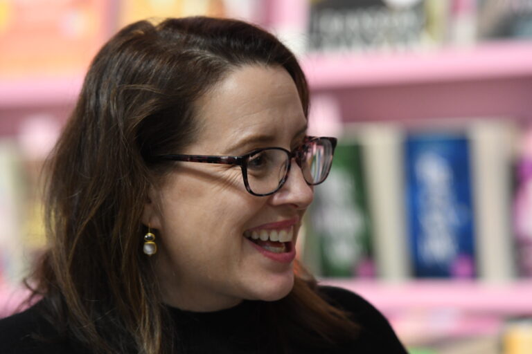 Julia Quinn na knižnom veľtrhu v Göteborgu v roku 2025