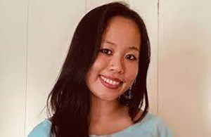 Ana Huang – portrét